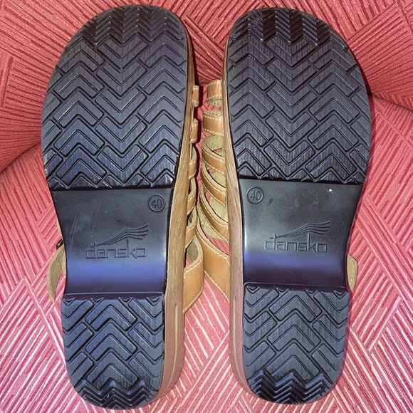 Dansko Sandals   Size 40 - Picture 12 of 13